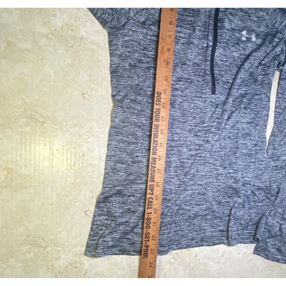 Under Armour HeatGear Gray Long Sleeve 1/4 Zip Performance Training Wicking - Picture 6 of 6